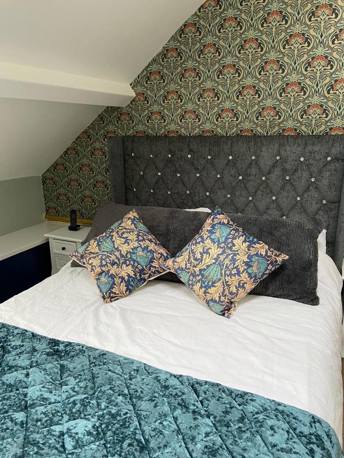 Croydon Hall Minehead Quarto foto